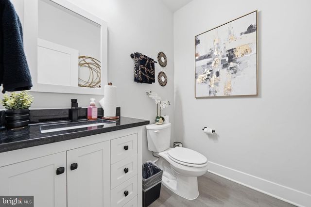 107 PINEWOOD LN, Colonial Beach, VA 22443