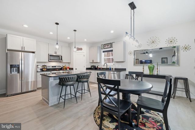 107 PINEWOOD LN, Colonial Beach, VA 22443