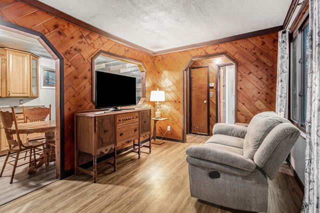 642 Gilman Street, Garden City, MI 48135