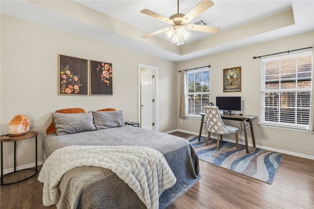 1802 SW E Street, Bentonville, AR 72712