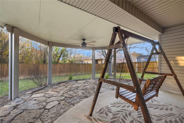 1802 SW E Street, Bentonville, AR 72712