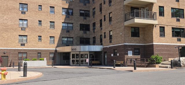 505 Central Avenue 308, White Plains, NY 10606