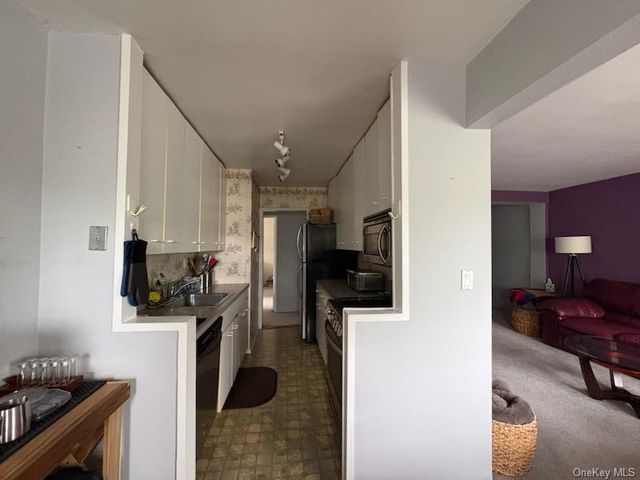 505 Central Avenue 308, White Plains, NY 10606