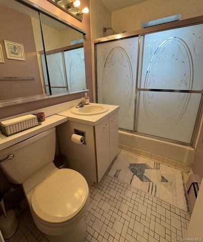 505 Central Avenue 308, White Plains, NY 10606