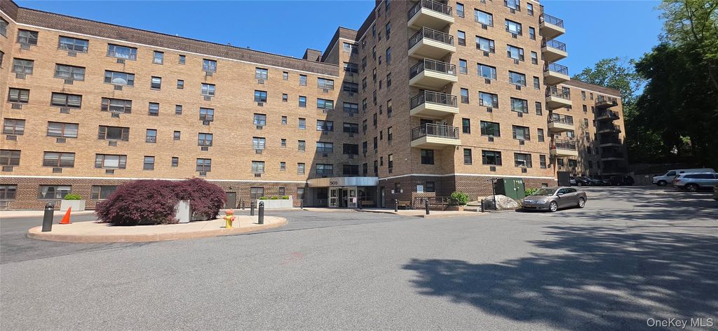 505 Central Avenue 308, White Plains, NY 10606