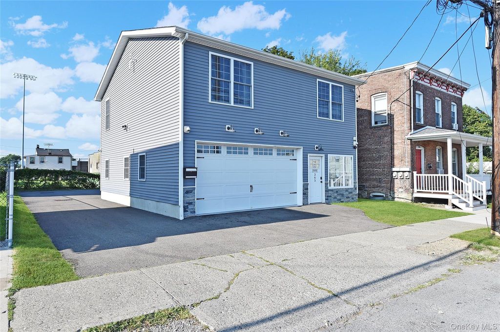 365 Ann Street 1st Floor, Newburgh, NY 12550 — exterior