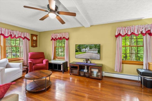 42 Deer Run, Milton, VT 05468