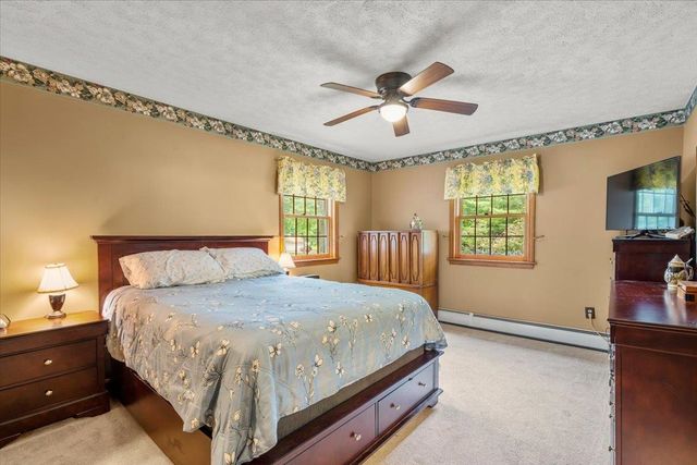 42 Deer Run, Milton, VT 05468