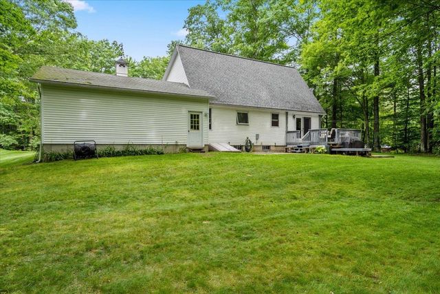 42 Deer Run, Milton, VT 05468