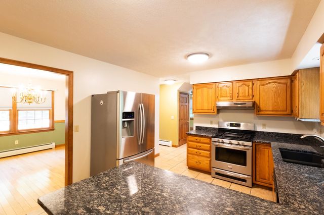 42 Deer Run, Milton, VT 05468