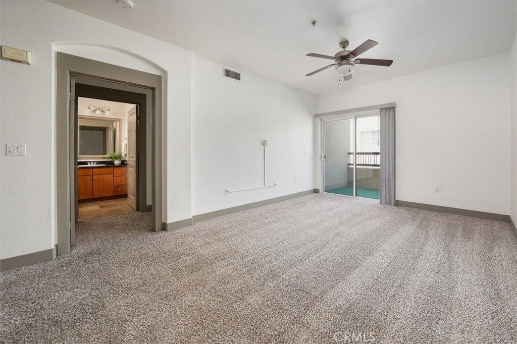 Image 11 of property listing at 24535 Town Center Drive 6402, Valencia, CA 91355