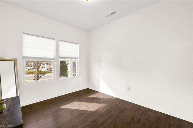 436 Green Arbor Lane, Winston-salem, NC 27103