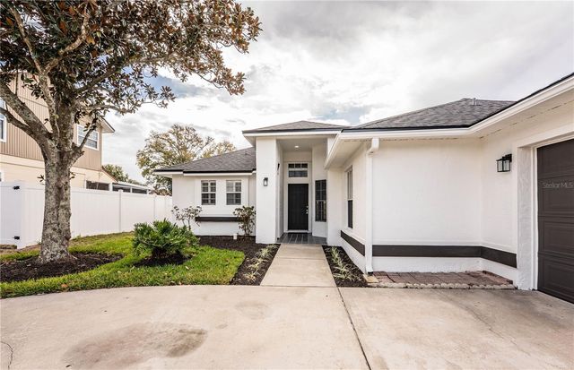 413 VINEYARD DRIVE, Lakeland, FL 33809