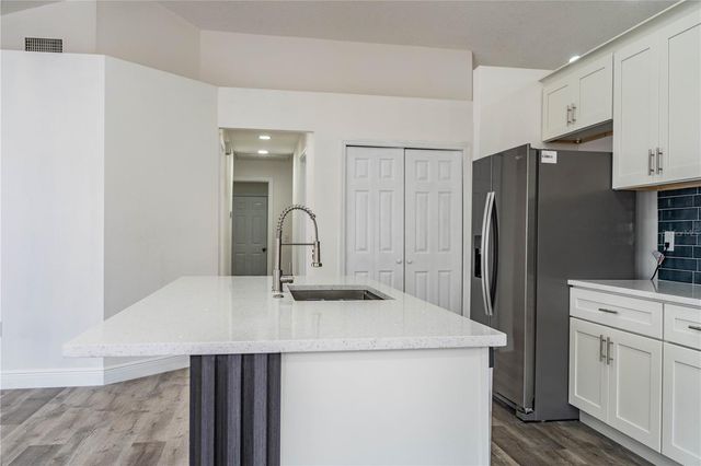 413 VINEYARD DRIVE, Lakeland, FL 33809