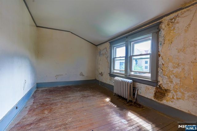 5 22nd Street, East Orange, NJ 07017