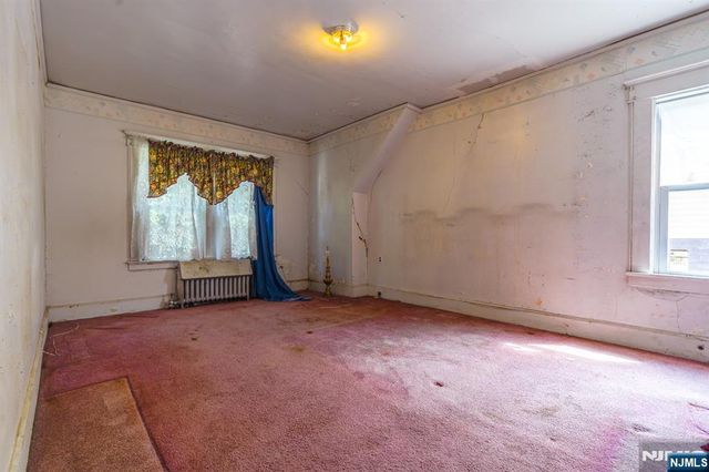 5 22nd Street, East Orange, NJ 07017