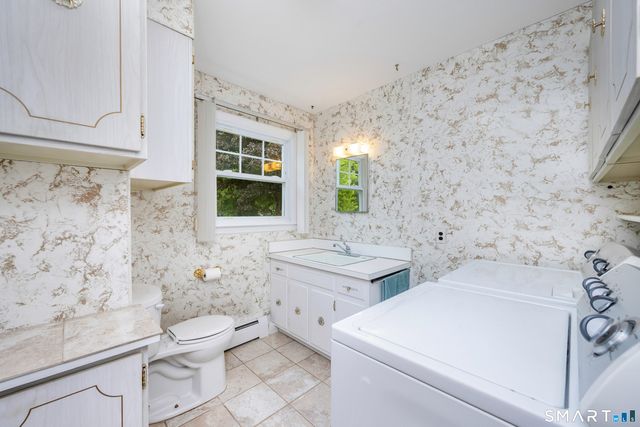 1 Woodchuck Court West, Norwalk, CT 06854