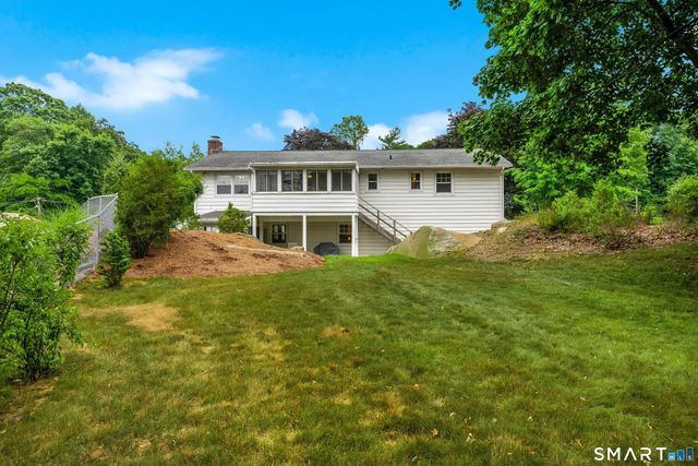 1 Woodchuck Court West, Norwalk, CT 06854