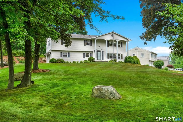 1 Woodchuck Court West, Norwalk, CT 06854