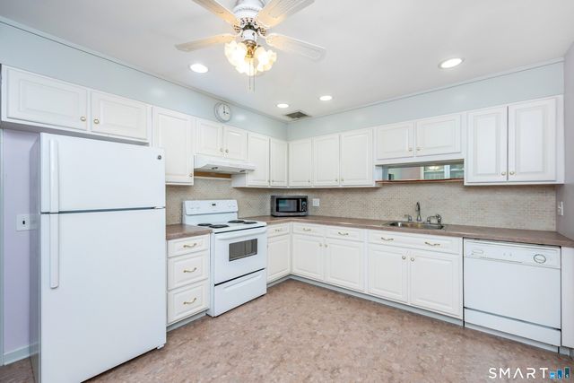 1 Woodchuck Court West, Norwalk, CT 06854