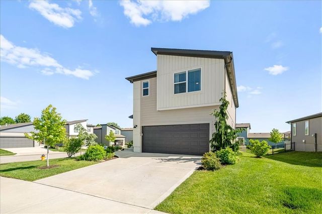 13303 W 180th Terrace, Overland Park, KS 66013
