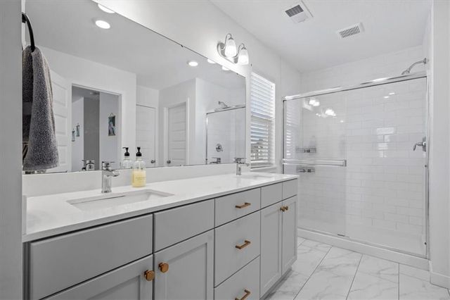 13303 W 180th Terrace, Overland Park, KS 66013