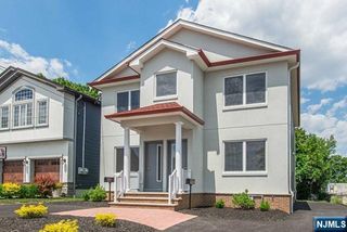 33 Van Dyke Street, Wallington, NJ 07057