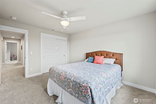 5550 NW Bonfire Court, Bremerton, WA 98312