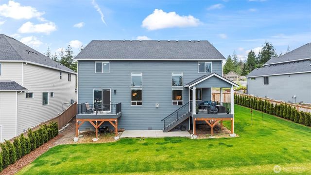5550 NW Bonfire Court, Bremerton, WA 98312