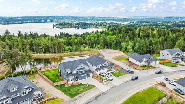 5550 NW Bonfire Court, Bremerton, WA 98312