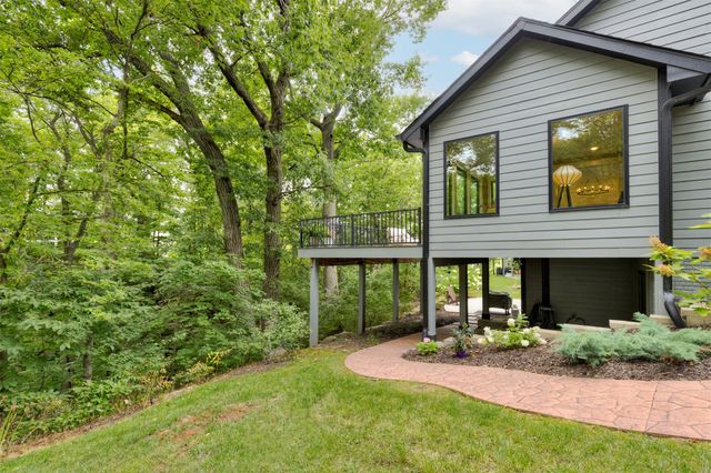 7363 NW Beaver Drive, Johnston, IA 50131