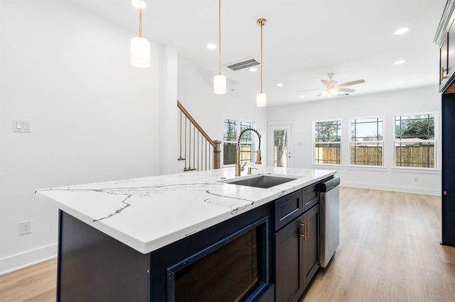 8602 Hoffman Street, Houston, TX 77016