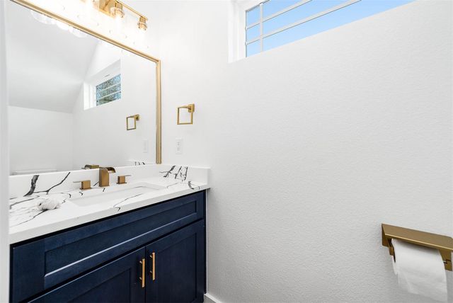 8602 Hoffman Street, Houston, TX 77016