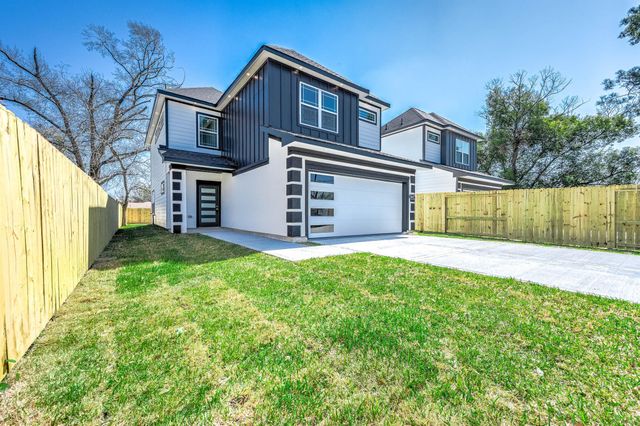 8602 Hoffman Street, Houston, TX 77016