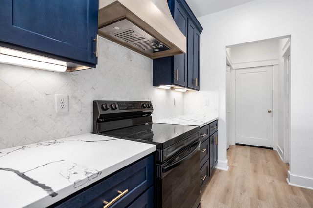 8602 Hoffman Street, Houston, TX 77016