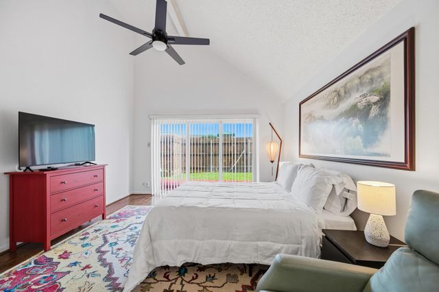 12800 Briar Forest Drive 106, Houston, TX 77077