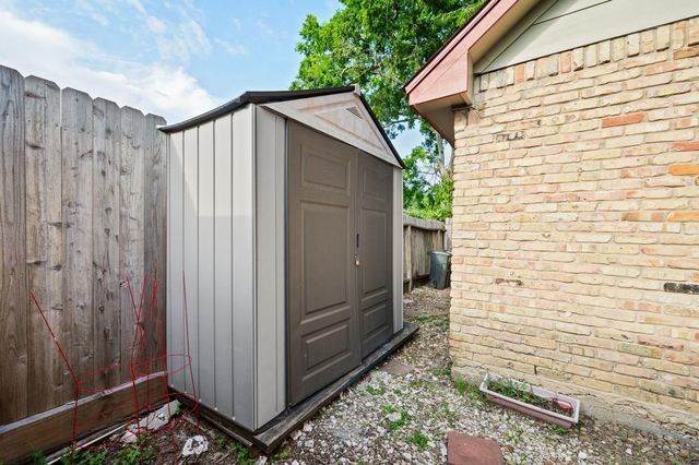12800 Briar Forest Drive 106, Houston, TX 77077