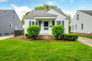 900 N Edison Avenue, Royal Oak, MI 48067