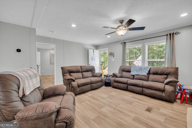 220 Trout Drive, Lavonia, GA 30553