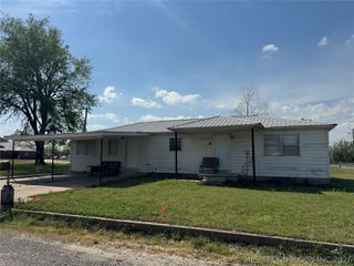 108 N 8th Street, Hartshorne, OK 74547