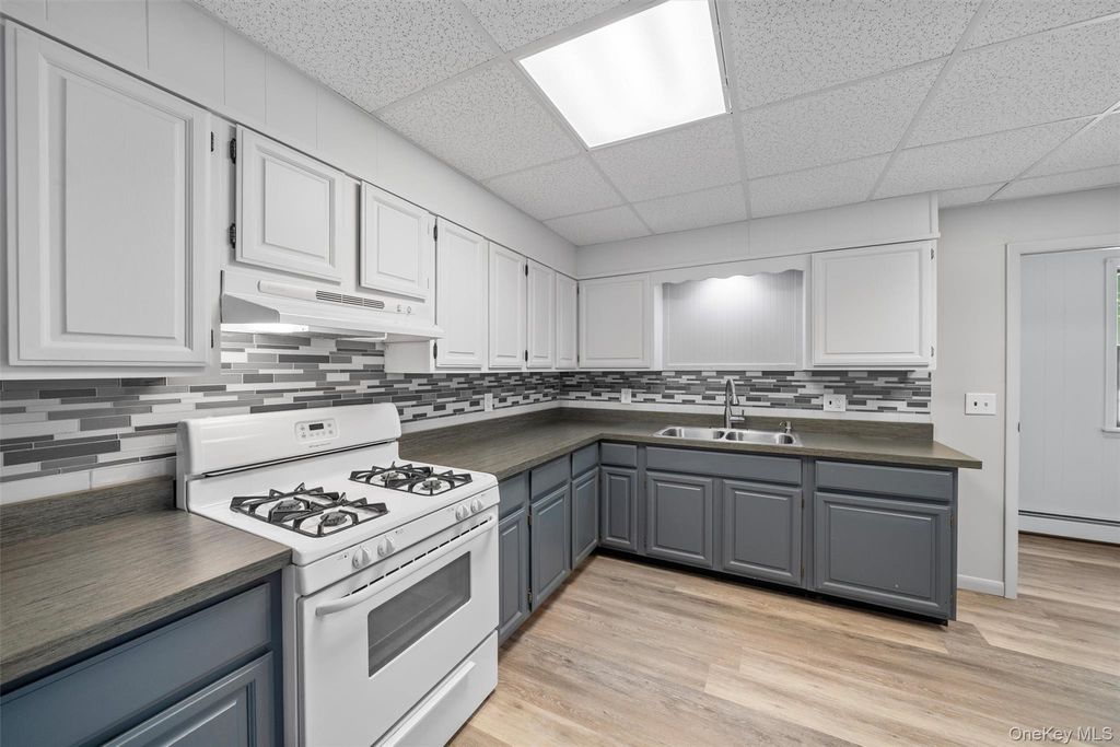 28 Van Buren Street 1, Warwick, NY 10990