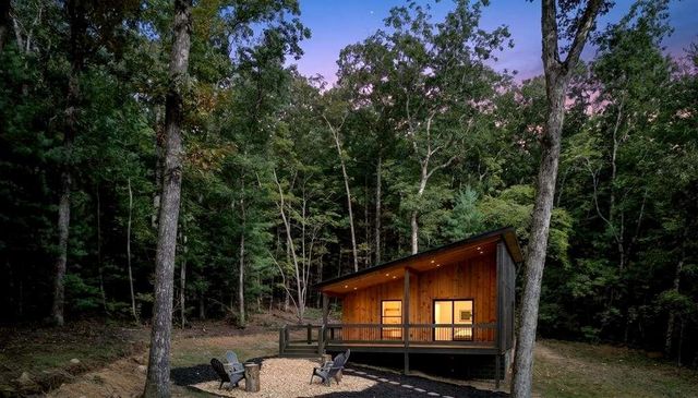 208 McClure Way, Blue Ridge, GA 30513