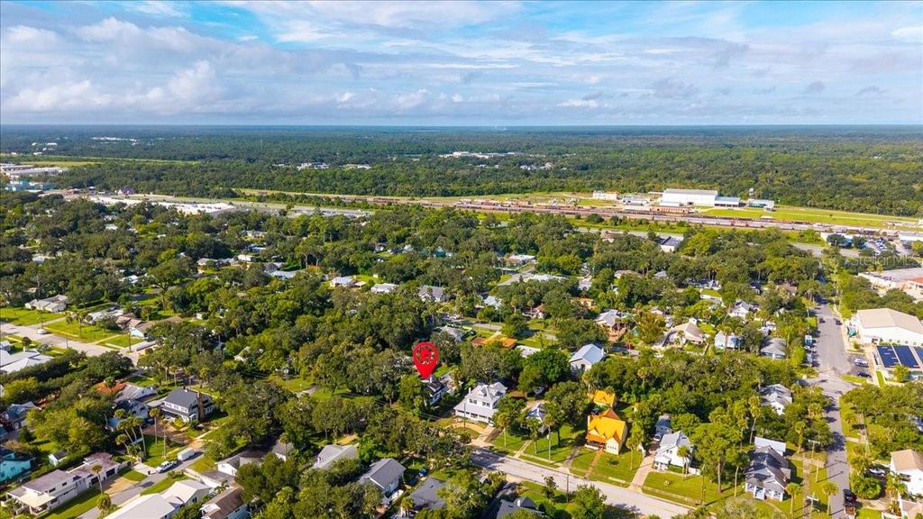 Image 5 of property listing at 1116 MAGNOLIA STREET, New Smyrna Beach, FL 32168