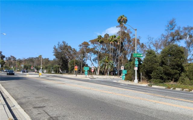 1491 Stadium Way, Los Angeles, CA 90012