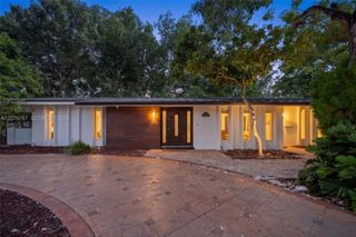 19860 NE 24th Court, Miami, FL 33180