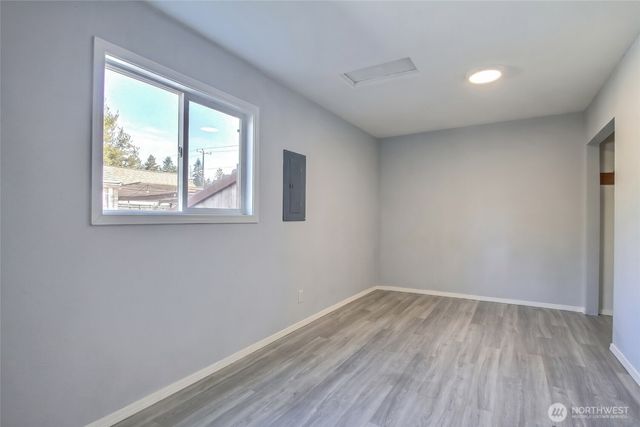 16817 15th Avenue NE, Shoreline, WA 98155