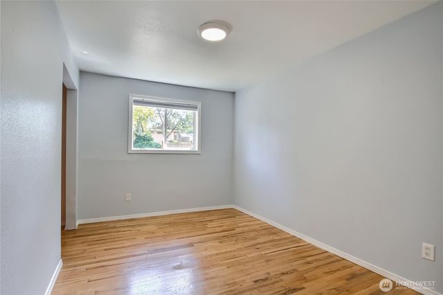 16817 15th Avenue NE, Shoreline, WA 98155