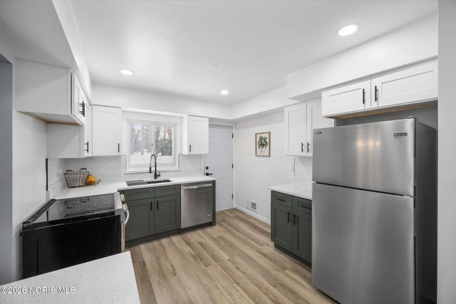 5143 Fairgreen Drive, Toledo, OH 43613