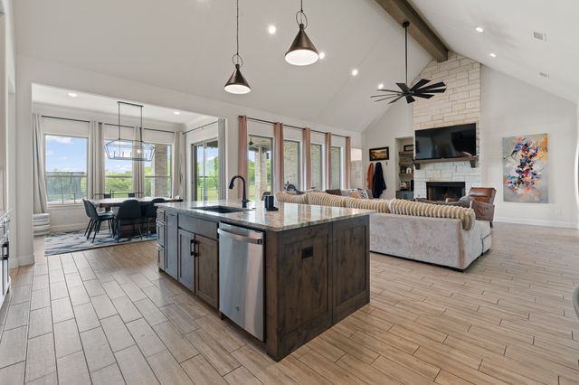 6048 Bella Terra Lane, Godley, TX 76044