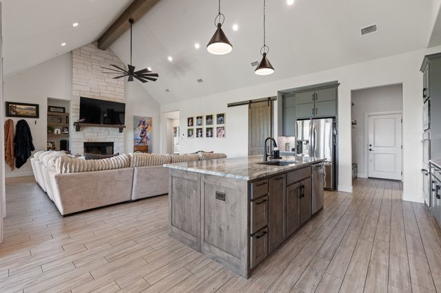 6048 Bella Terra Lane, Godley, TX 76044